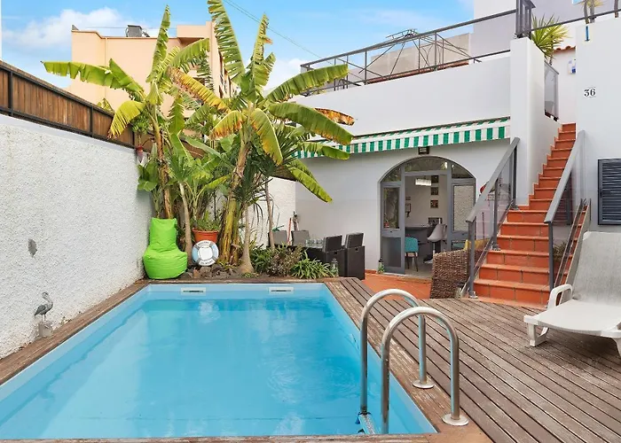 בית נופש Garajau House *