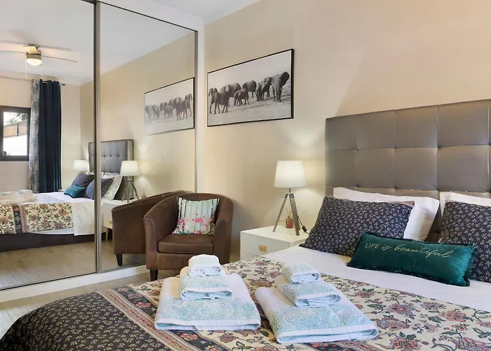 בית נופש Garajau House *